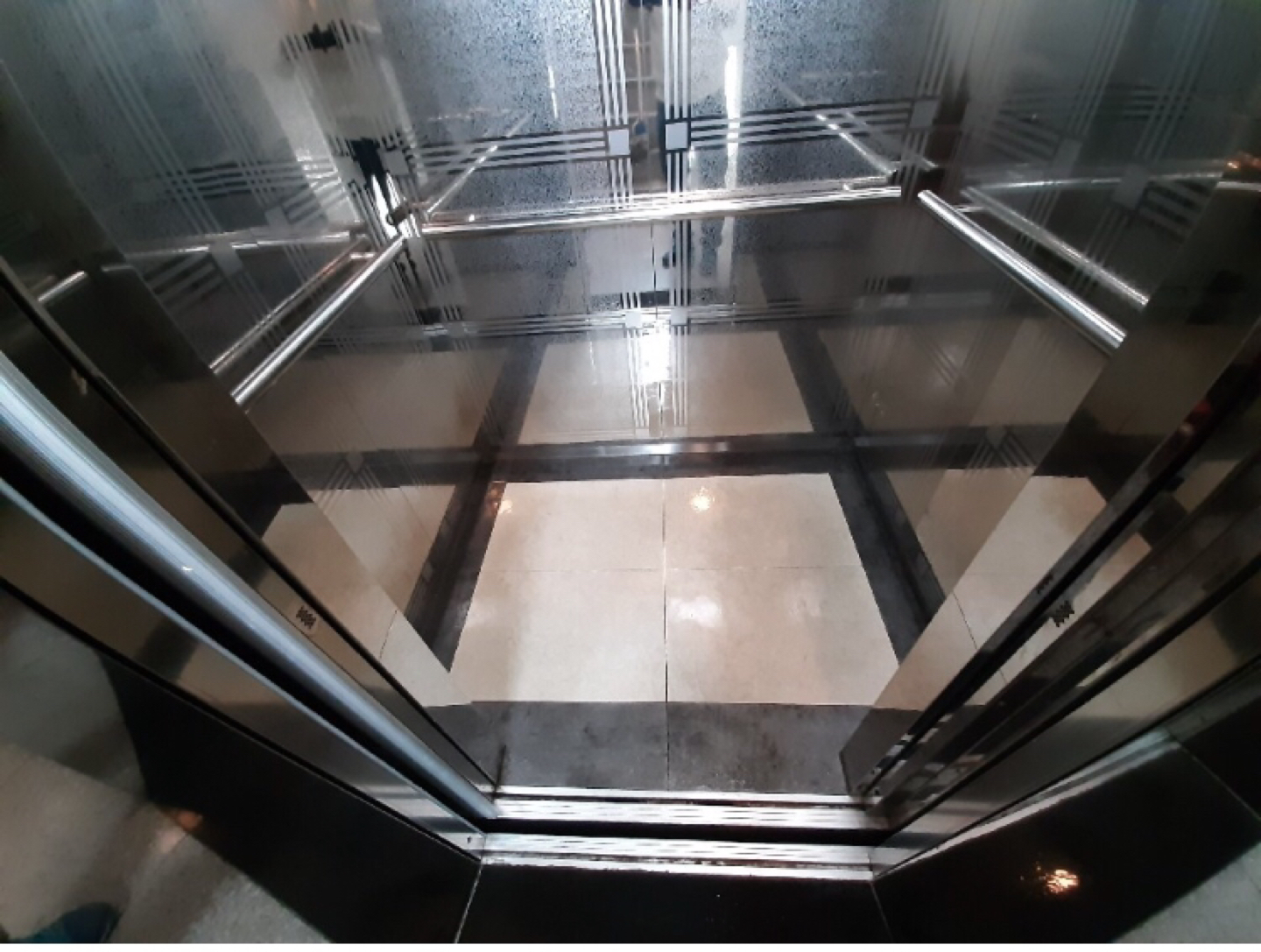 계단 청�소 클린데이 picture 1